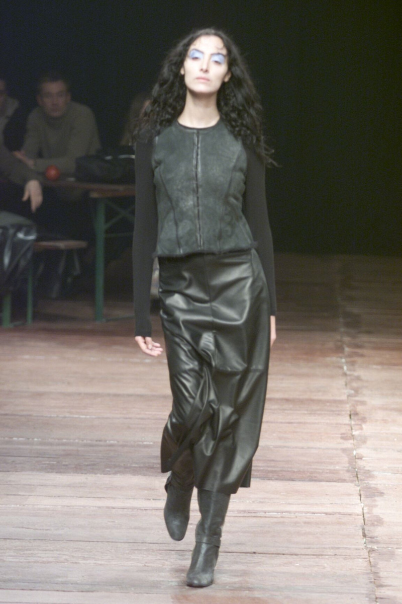 Ruffo fashion show for Autumn/Winter 2000