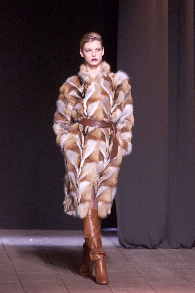 Saint Laurent fashion show for Autumn/Winter 2000