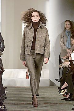 Tuleh fashion show for Autumn/Winter 2000