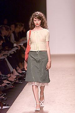BCBG By Max Azria fashion show for Spring/Summer 2000