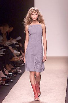 BCBG By Max Azria fashion show for Spring/Summer 2000
