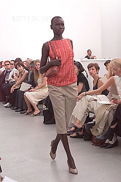 Bottega Veneta fashion show for Spring/Summer 2000