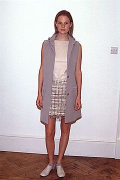 Burberry fashion show for Spring/Summer 2000