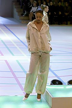 Givenchy fashion show for Spring/Summer 2000