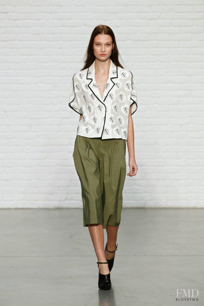 Lieke van Houten featured in  the Yigal Azrouel fashion show for Spring/Summer 2015