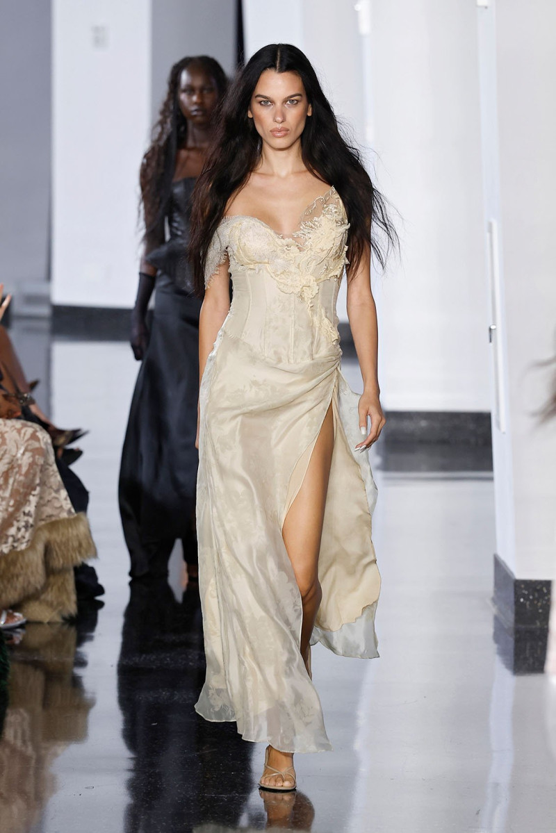 Elena Azzaro featured in  the Kim Shui fashion show for Spring/Summer 2026