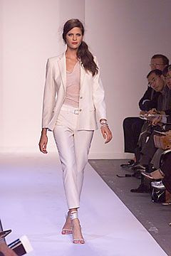 Narciso Rodriguez fashion show for Spring/Summer 2000