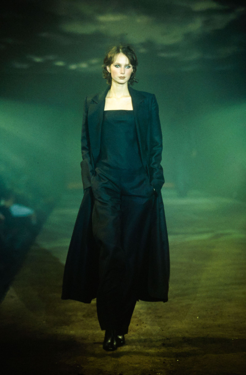 Olivier Theyskens fashion show for Spring/Summer 2000