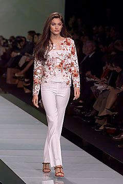 Valentino fashion show for Spring/Summer 2000