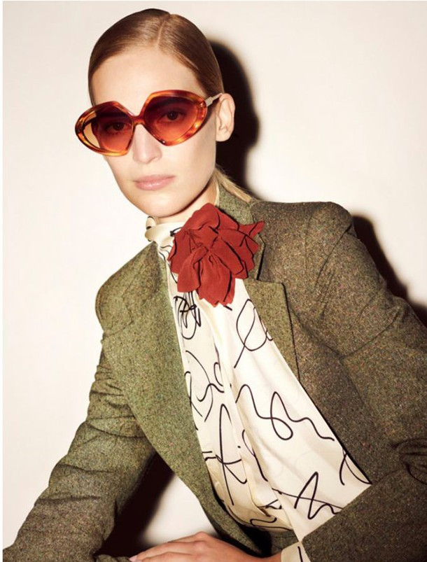 Victoria Beckham Eyewear advertisement for Spring/Summer 2020