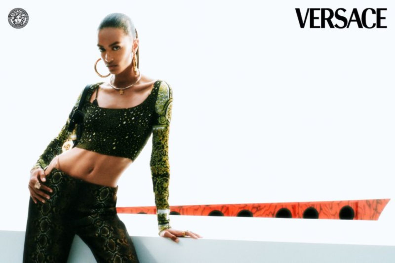 Versace advertisement for Autumn/Winter 2021