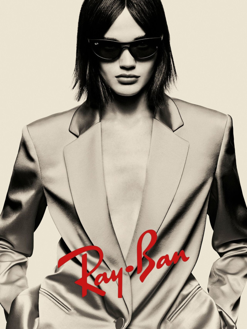 Ray-Ban advertisement for Autumn/Winter 2025