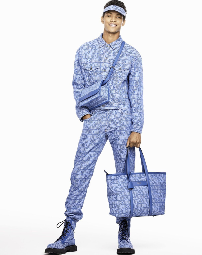 Moschino advertisement for Christmas 2022