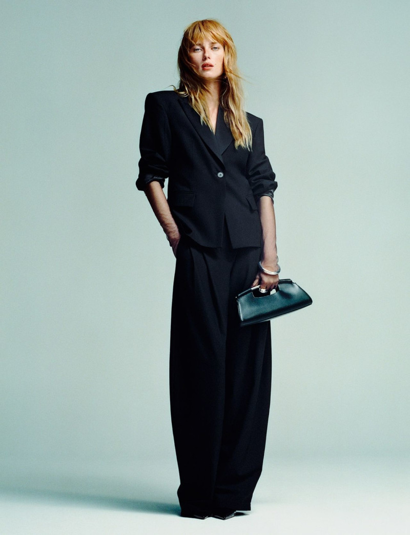 Mango advertisement for Autumn/Winter 2024
