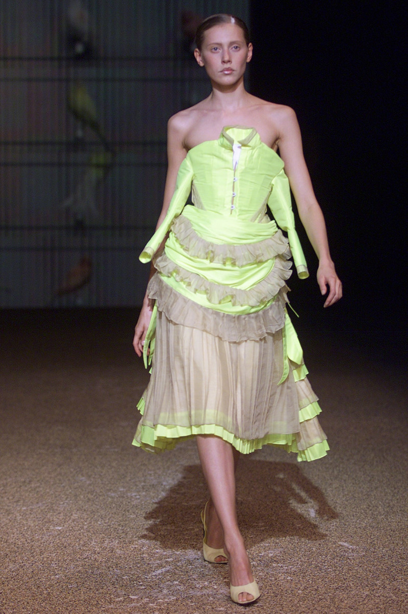 Olivier Theyskens fashion show for Spring/Summer 2002