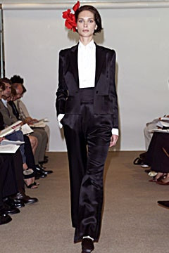 Oscar de la Renta fashion show for Spring/Summer 2002