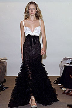 Oscar de la Renta fashion show for Spring/Summer 2002