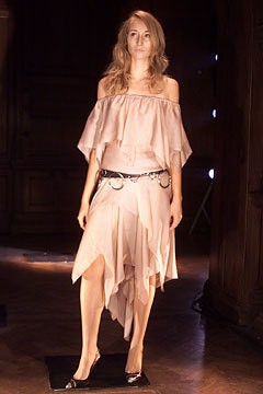 Roland Mouret fashion show for Spring/Summer 2002