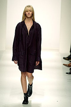 Strenesse Gabriele Strehle fashion show for Spring/Summer 2002