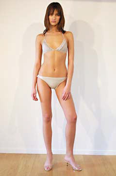 Tomas Maier fashion show for Spring/Summer 2002