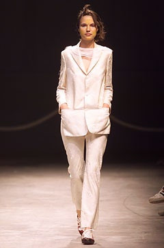 Yohji Yamamoto fashion show for Spring/Summer 2002
