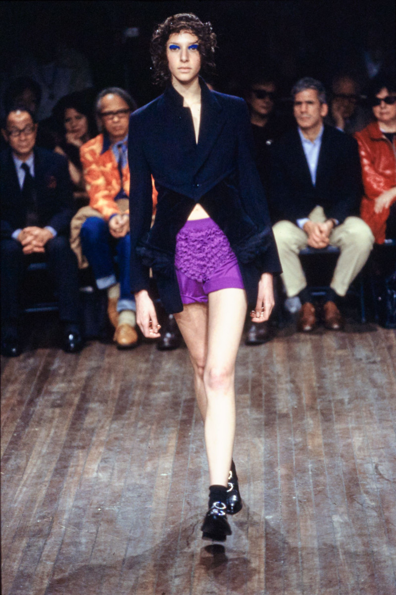 Comme Des Garcons fashion show for Autumn/Winter 2001