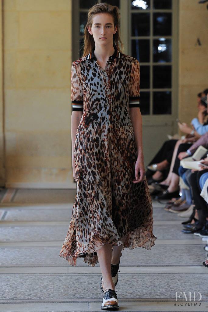 Felice Veen featured in  the Bouchra Jarrar fashion show for Autumn/Winter 2014