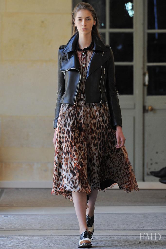 Sarah Endres featured in  the Bouchra Jarrar fashion show for Autumn/Winter 2014