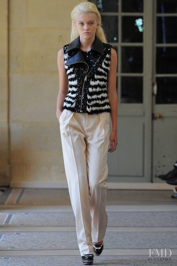Maggie Laine featured in  the Bouchra Jarrar fashion show for Autumn/Winter 2014