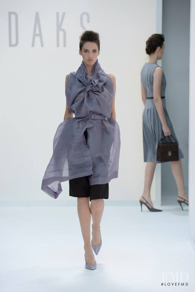 DAKS fashion show for Spring/Summer 2015