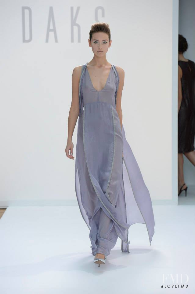 DAKS fashion show for Spring/Summer 2015