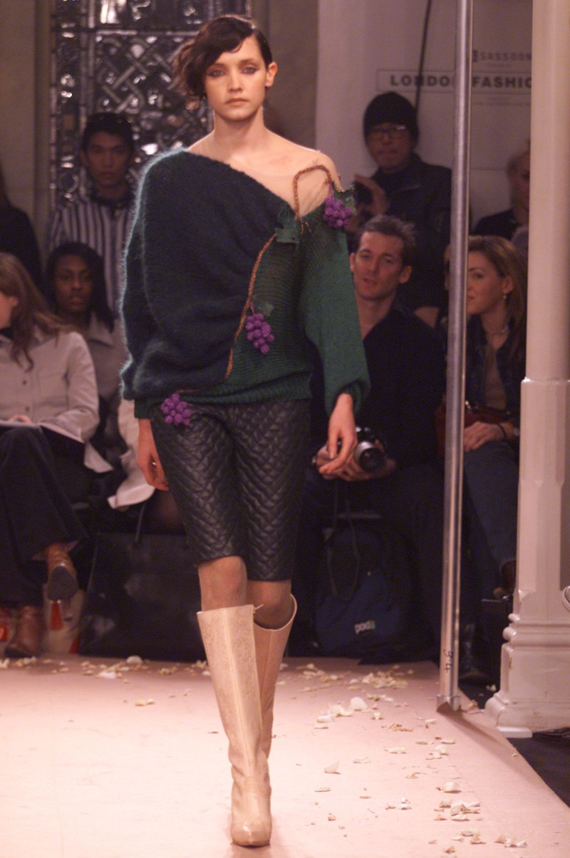 Marjan Pejoski fashion show for Autumn/Winter 2001