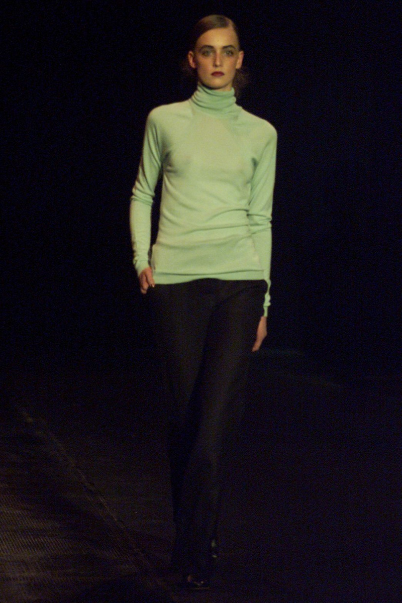 Olivier Theyskens fashion show for Autumn/Winter 2001