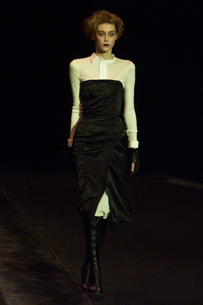 Olivier Theyskens fashion show for Autumn/Winter 2001