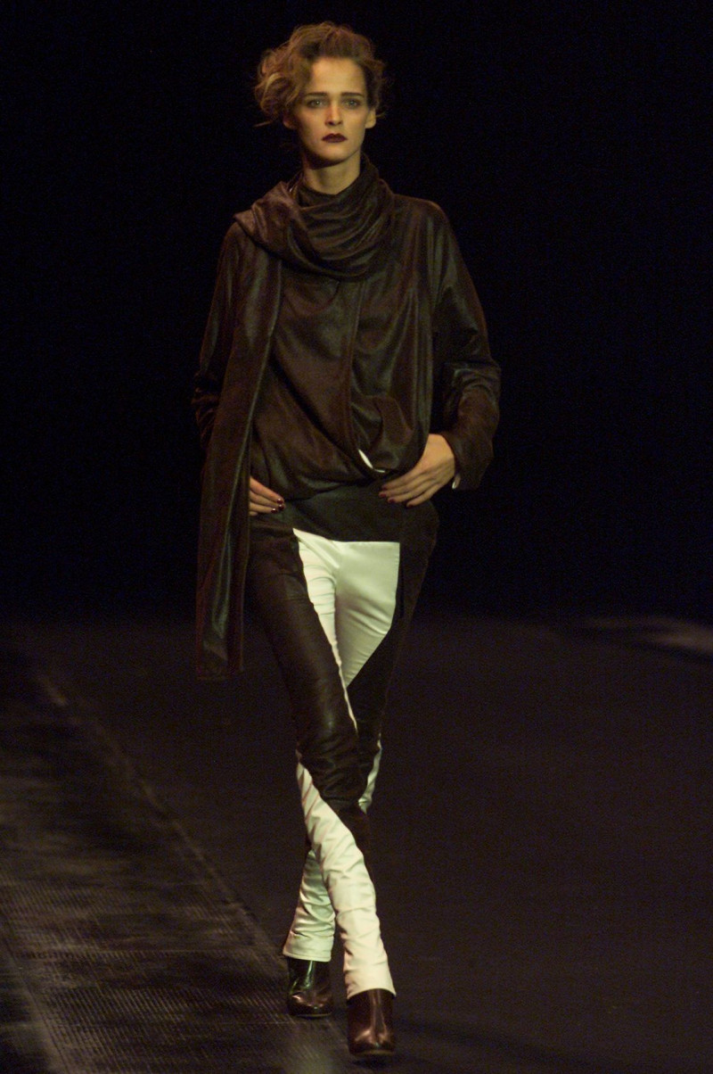 Olivier Theyskens fashion show for Autumn/Winter 2001