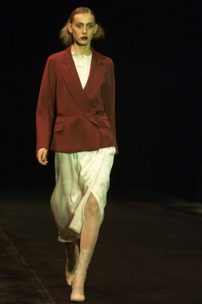 Olivier Theyskens fashion show for Autumn/Winter 2001