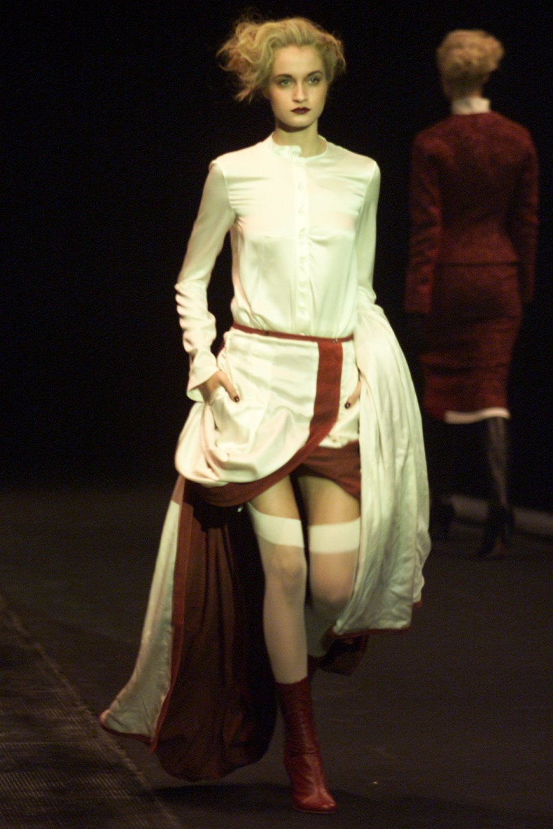 Olivier Theyskens fashion show for Autumn/Winter 2001
