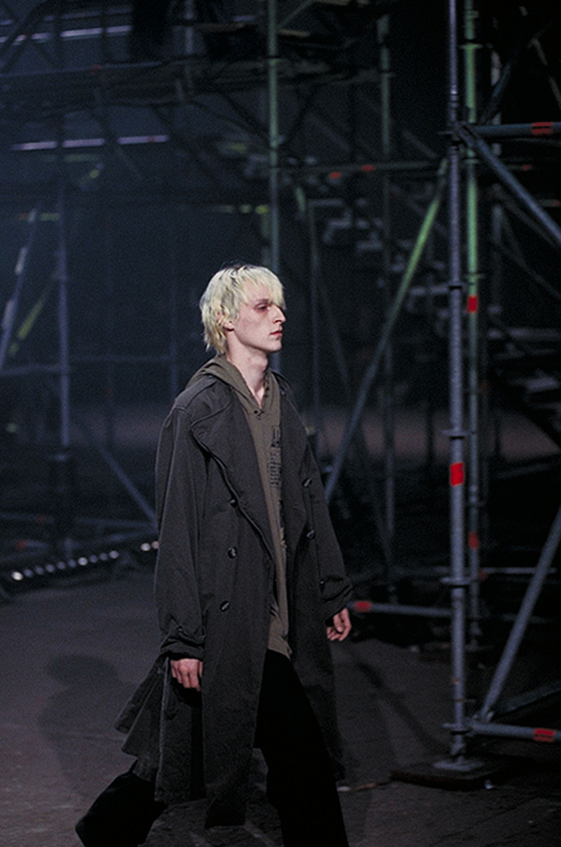 Raf Simons fashion show for Autumn/Winter 2001