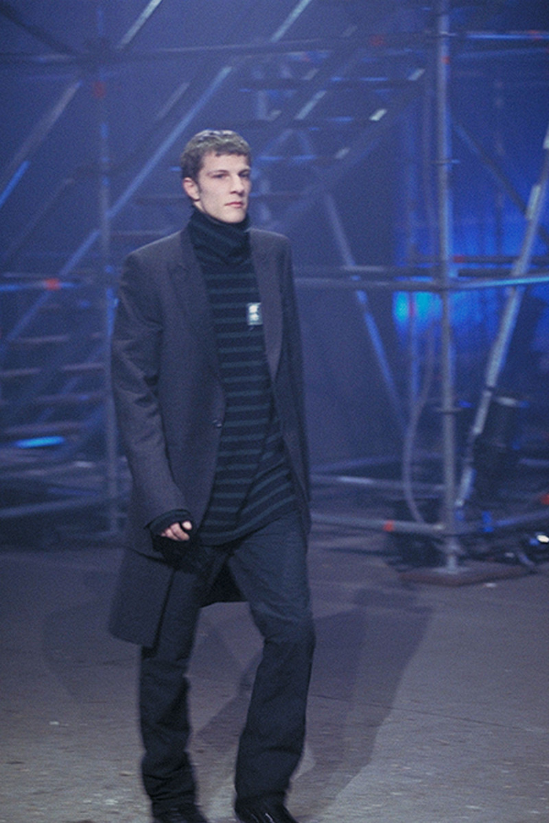 Raf Simons fashion show for Autumn/Winter 2001