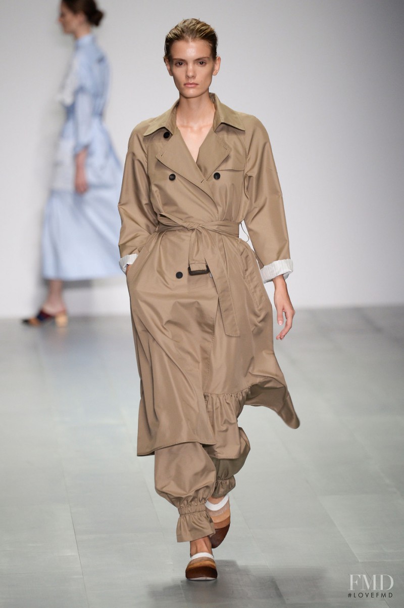 Emily Astrup featured in  the Eudon Choi fashion show for Spring/Summer 2015