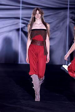 Sophia Kokosalaki fashion show for Autumn/Winter 2001
