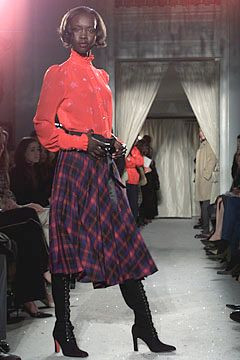 Tuleh fashion show for Autumn/Winter 2001