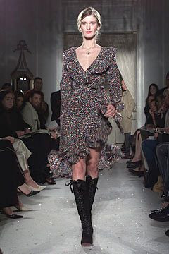 Tuleh fashion show for Autumn/Winter 2001