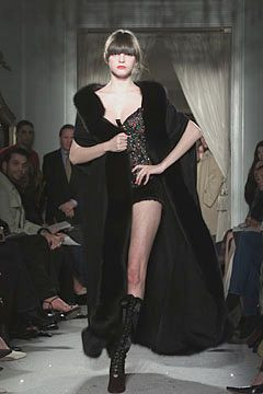 Tuleh fashion show for Autumn/Winter 2001