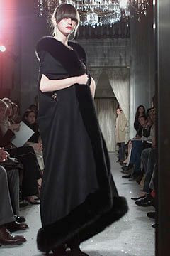 Tuleh fashion show for Autumn/Winter 2001
