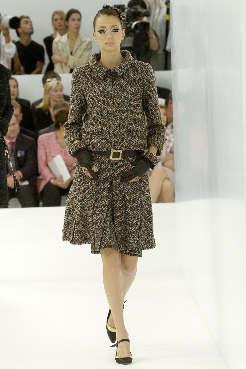 Chanel Haute Couture fashion show for Autumn/Winter 2004