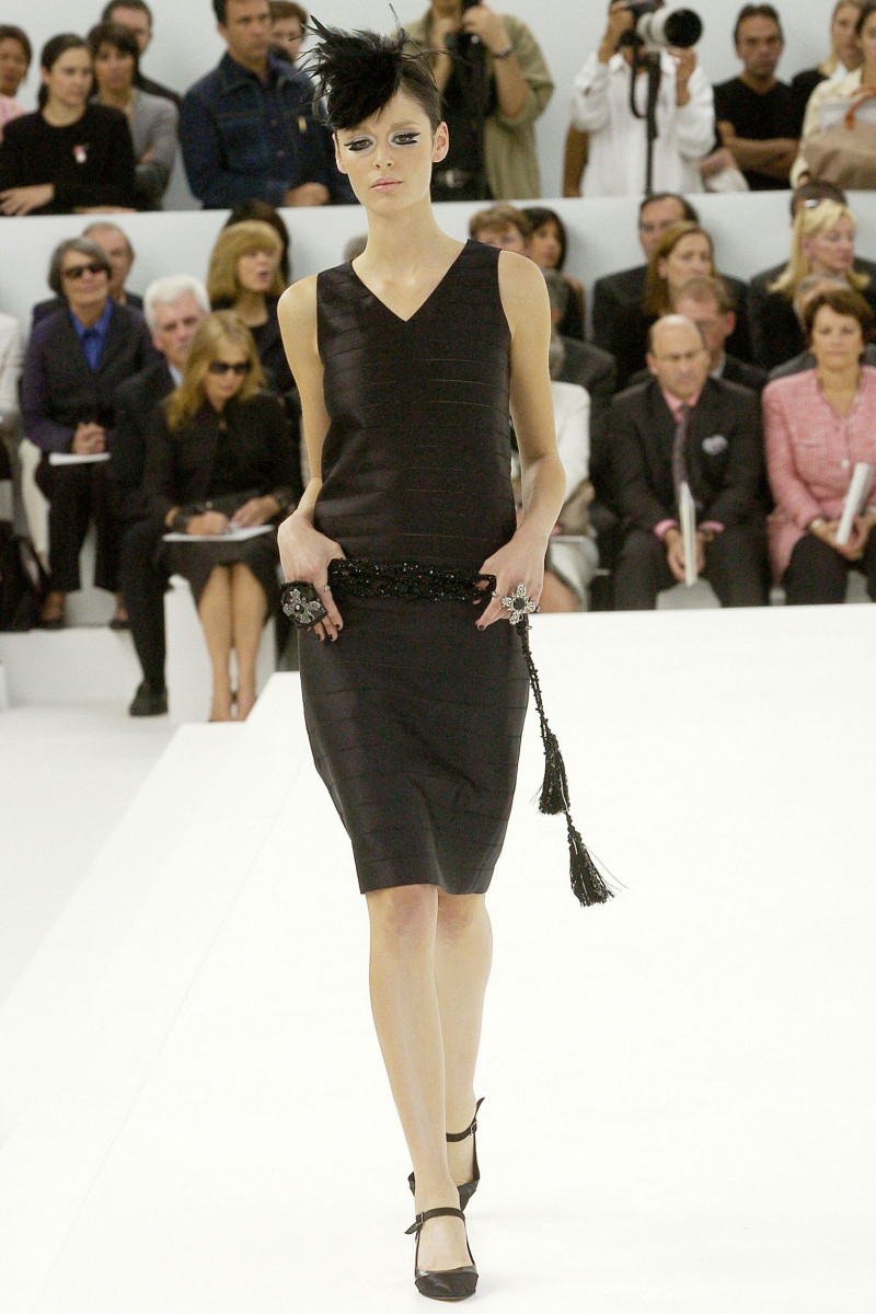 Chanel Haute Couture fashion show for Autumn/Winter 2004