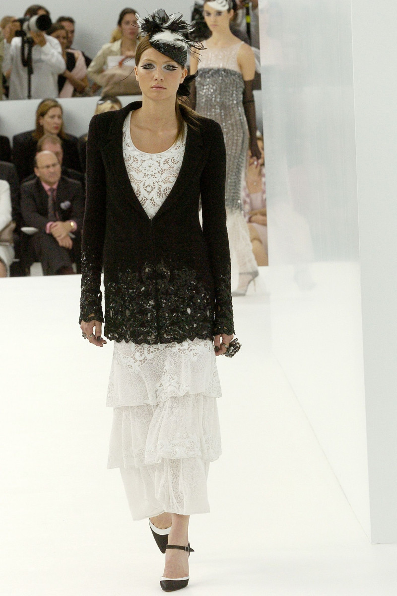 Chanel Haute Couture fashion show for Autumn/Winter 2004