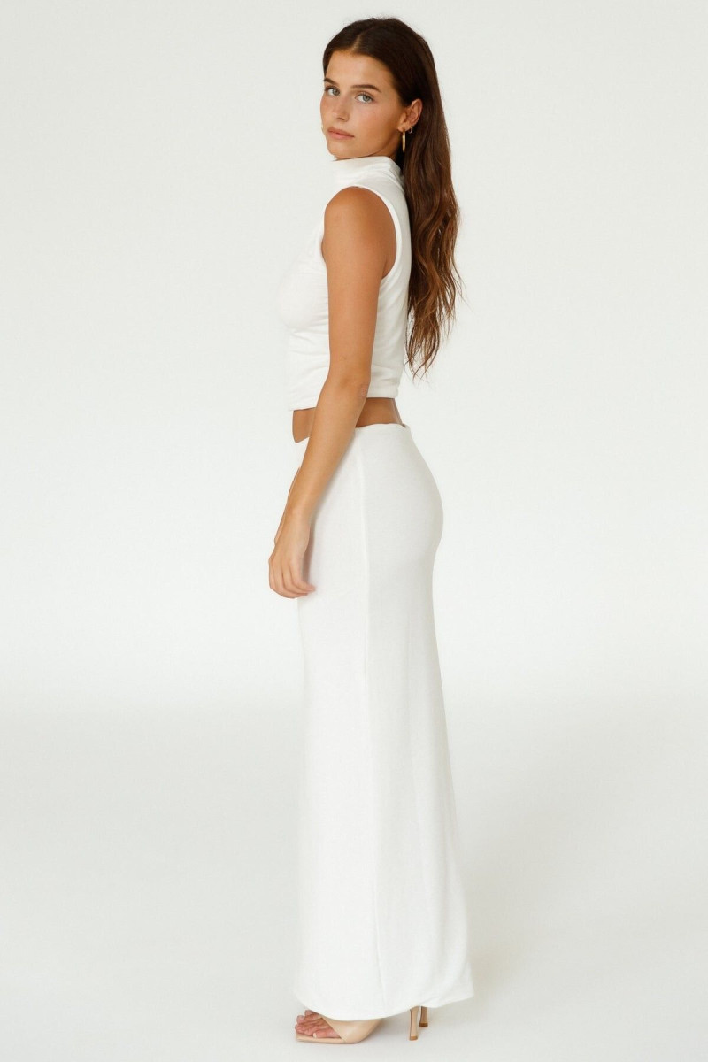 Stephanie Mandich featured in  the Kapri lookbook for Spring/Summer 2023