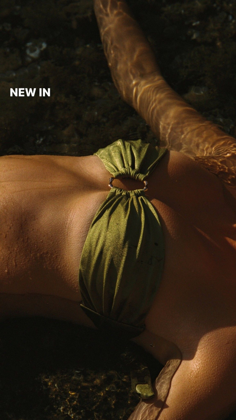 Stephanie Mandich featured in  the Inalbis advertisement for Summer 2024